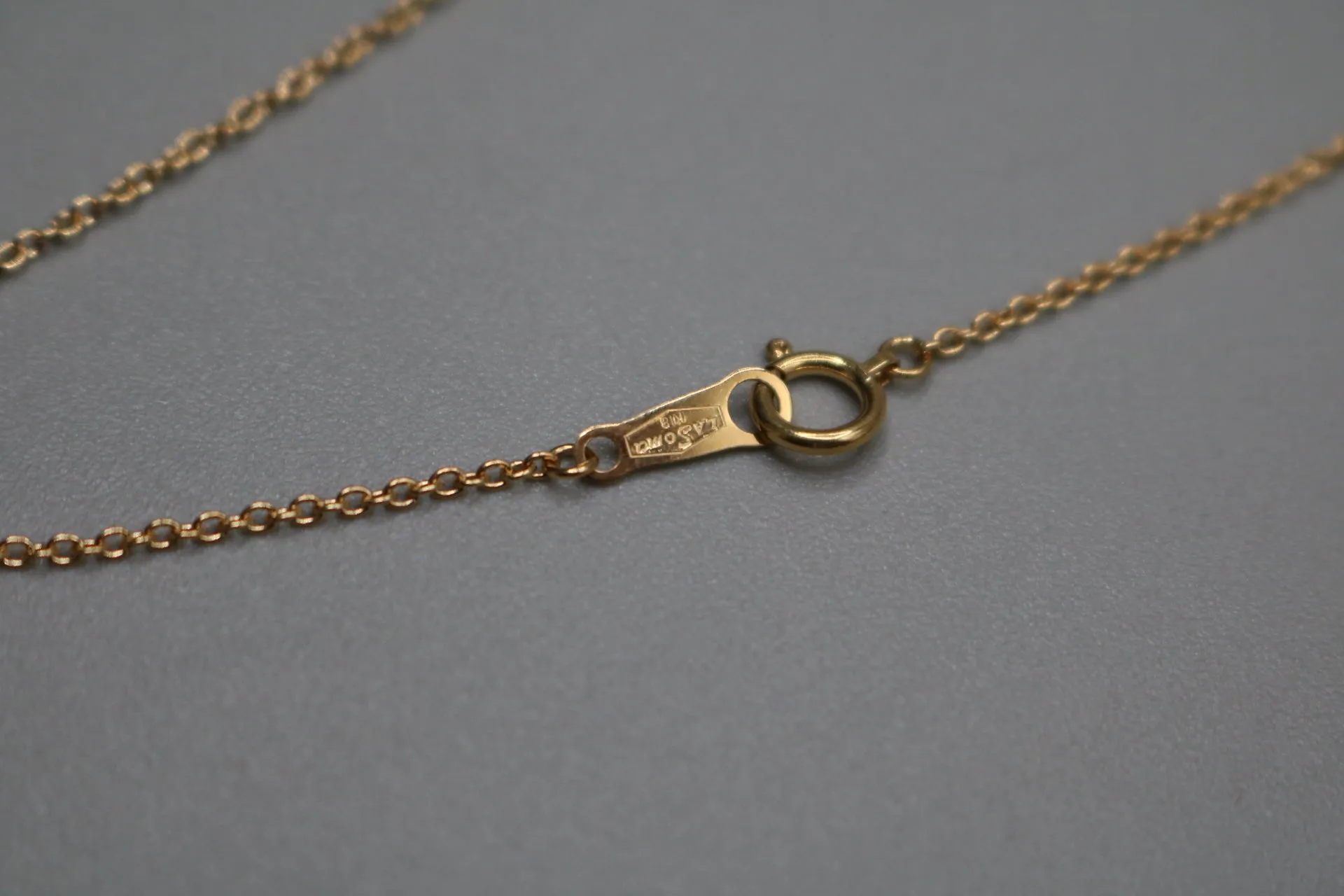 18K Yellow Gold Cable Chain with an 18K Yellow Gold Pearl Charm (0.02 CTW) (16 Inches)