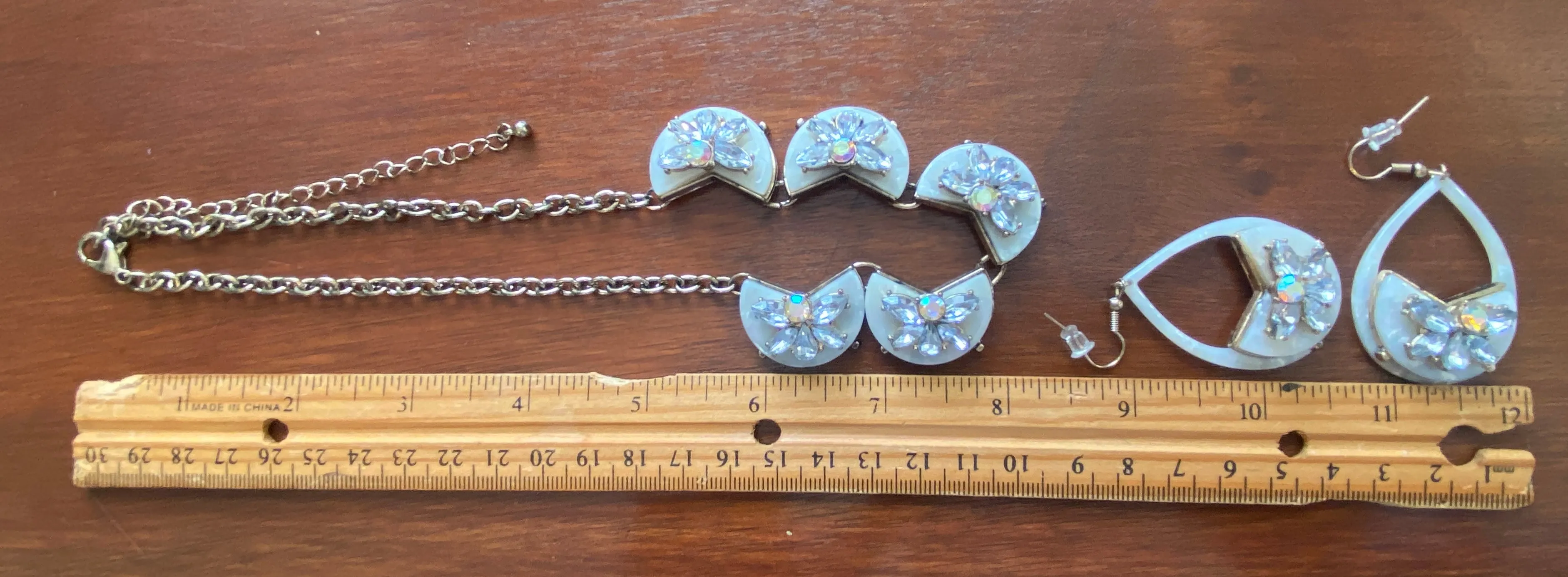 Pretty Statement Fashion Necklace Earrings Set Marbled Rhinestone Pageant